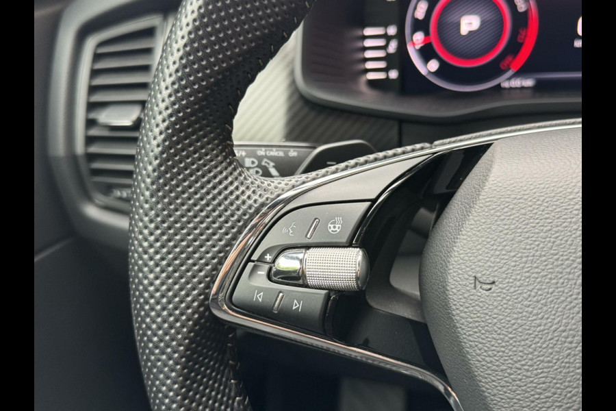 Škoda Kodiaq 1.5 TSI Sportline Automaat | Trekhaak uitklapbaar | Navigatiesysteem | Stoelverwarming | Stuurverwarming | Getint glas | Cruise