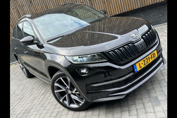 Škoda Kodiaq 1.5 TSI Sportline Automaat | Trekhaak uitklapbaar | Navigatiesysteem | Stoelverwarming | Stuurverwarming | Getint glas | Cruise