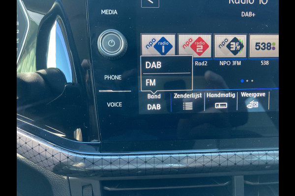Volkswagen T-Cross 1.0 TSi 115pk Style LED/CARPLAY/NAVI/PDC/TREKHAAK/WINTERPACK