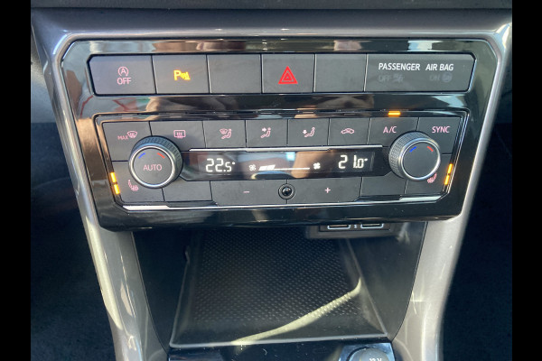 Volkswagen T-Cross 1.0 TSi 115pk Style LED/CARPLAY/NAVI/PDC/TREKHAAK/WINTERPACK