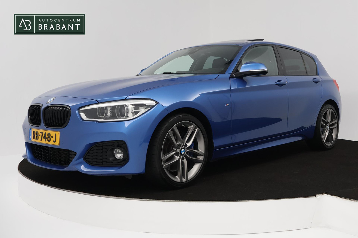 BMW 1-serie 118i High Executive M Sport AUTOMAAT (PANORAMADAK, M-PAKKET, STOELVERWARMING, LED, PARKEERSENSOREN) BMW 1-serie 118i High Executive M Sport AUTOMAAT (PANORAMADAK, M-PAKKET, STOELVERWARMING, LED, PARKEERSENSOREN)