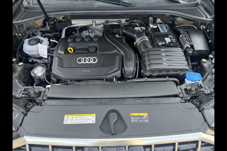 Audi Q3 35 TFSI 150pk 2 x S Line S-Tronic Dynamic Light LED Keyless Sfeerverlichting CarPlay Leder Stlvw