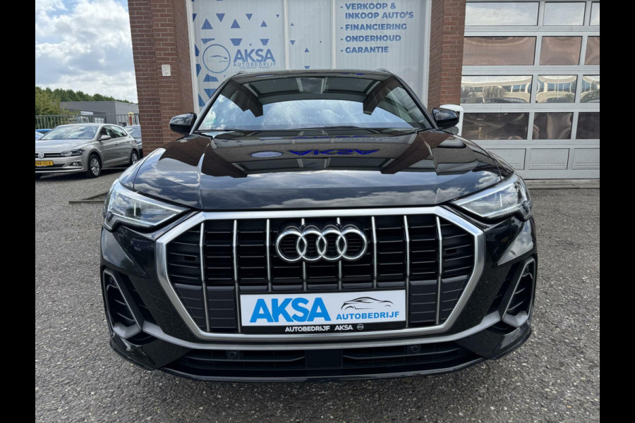 Audi Q3 35 TFSI 150pk 2 x S Line S-Tronic Dynamic Light LED Keyless Sfeerverlichting CarPlay Leder Stlvw