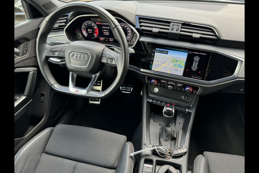 Audi Q3 35 TFSI 150pk 2 x S Line S-Tronic Dynamic Light LED Keyless Sfeerverlichting CarPlay Leder Stlvw