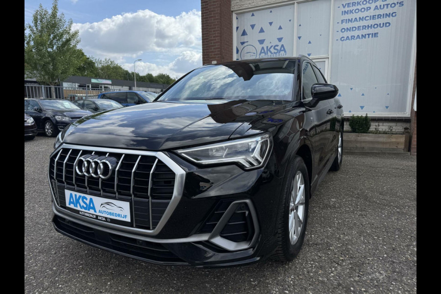 Audi Q3 35 TFSI 150pk 2 x S Line S-Tronic Dynamic Light LED Keyless Sfeerverlichting CarPlay Leder Stlvw