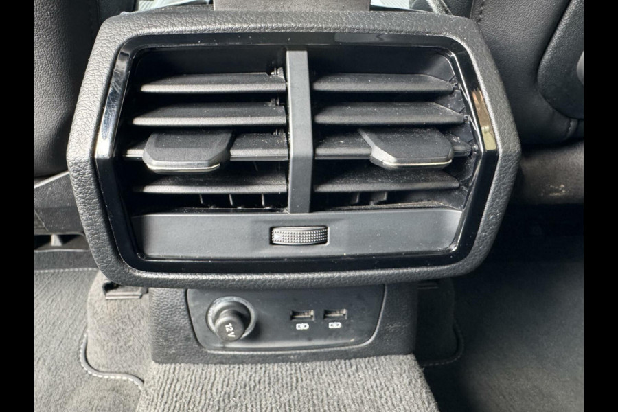 Audi Q3 35 TFSI 150pk 2 x S Line S-Tronic Dynamic Light LED Keyless Sfeerverlichting CarPlay Leder Stlvw