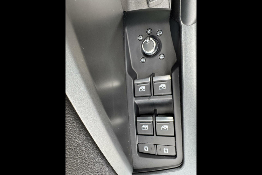 Audi Q3 35 TFSI 150pk 2 x S Line S-Tronic Dynamic Light LED Keyless Sfeerverlichting CarPlay Leder Stlvw