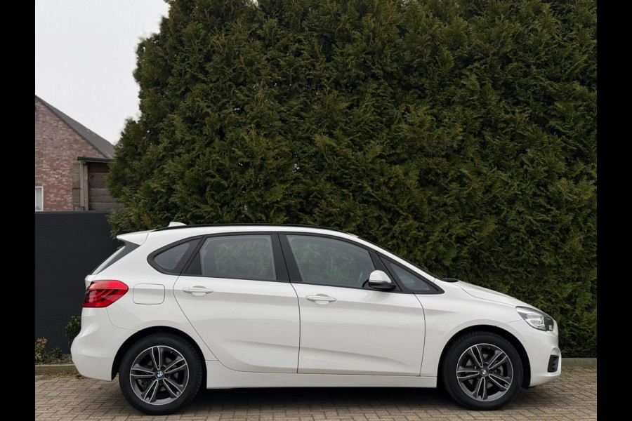BMW 2 Serie Active Tourer 218i High Executive Launch Edition H/K