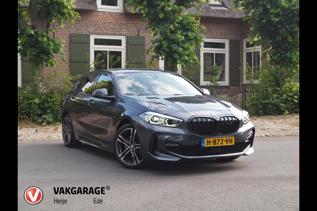 BMW 1-serie 118i High Executive Edition | M-pakket | Camera | Apple Carplay | Harman Kardon | Automaat | BMW 1-serie 118i High Executive Edition | M-pakket | Camera | Apple Carplay | Harman Kardon | Automaat |
