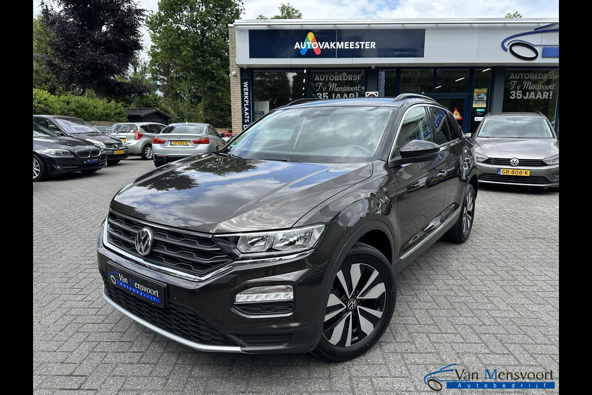 Volkswagen T-Roc 1.0 TSI Style 1eEig|ACC|Navi|Carplay|Climate|Trekhaak Volkswagen T-Roc 1.0 TSI Style 1eEig|ACC|Navi|Carplay|Climate|Trekhaak