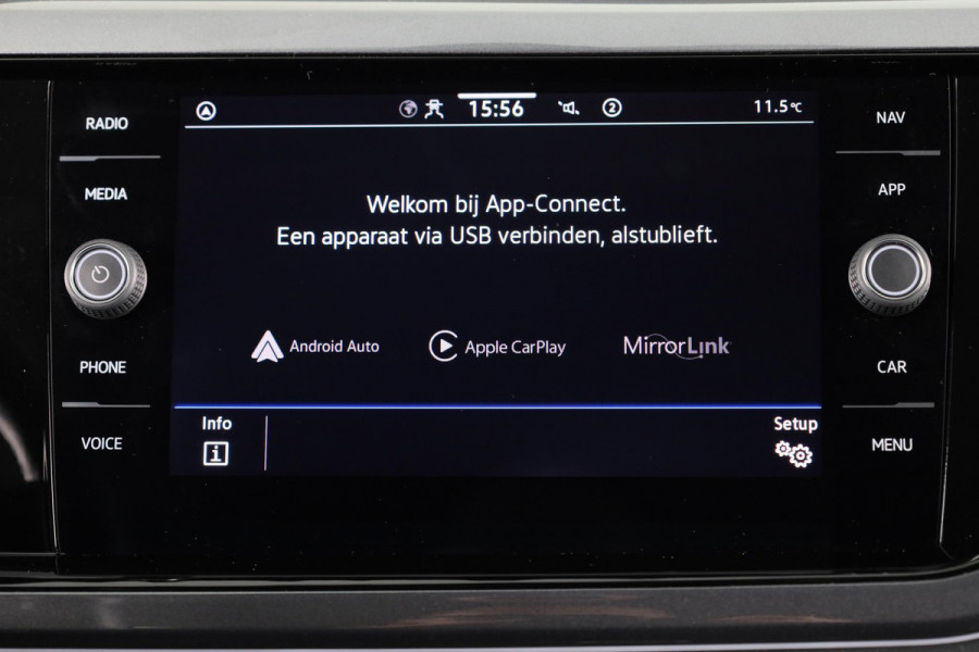 Volkswagen Polo 1.0 TSI Style 95 pk | Navigatie | LM-velgen|Parkeersensoren | Digital display| Trekhaak