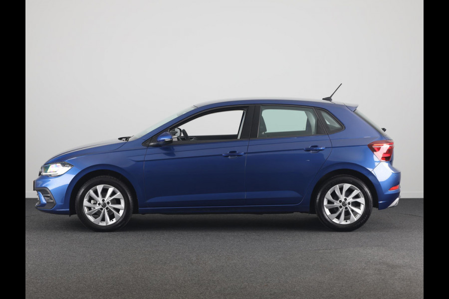 Volkswagen Polo 1.0 TSI Style 95 pk | Navigatie | LM-velgen|Parkeersensoren | Digital display| Trekhaak