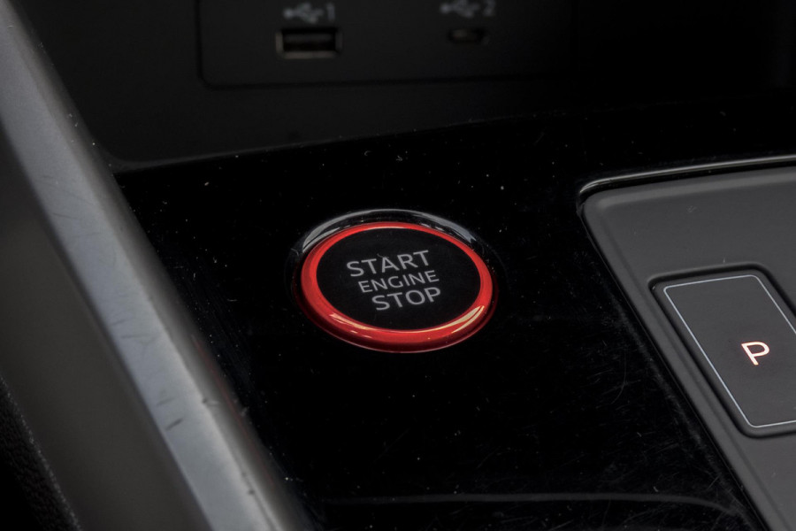 Audi A3 Limousine 2.0 TFSI quattro S3 Edition One | HEAD UP | RS SPORSTOELEN | MASSAGE STOELEN | BANG & OLUFSEN | PANO