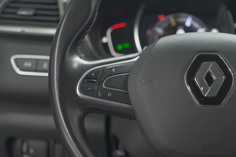 Renault Kadjar TCe 140 Intens | Trekhaak | Camera | Dodehoek | Pack Leder | Navigatie