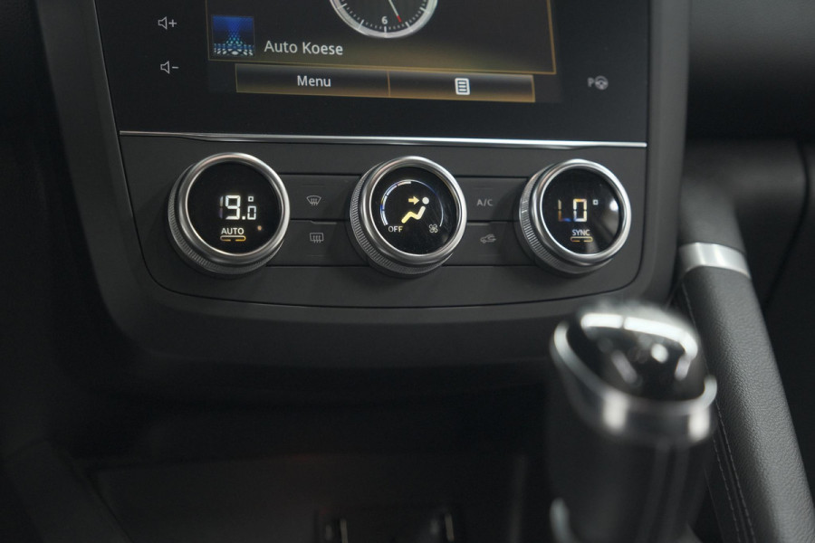 Renault Kadjar TCe 140 Intens | Trekhaak | Camera | Dodehoek | Pack Leder | Navigatie