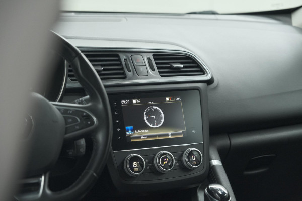 Renault Kadjar TCe 140 Intens | Trekhaak | Camera | Dodehoek | Pack Leder | Navigatie
