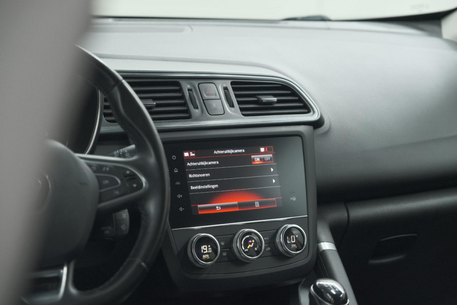 Renault Kadjar TCe 140 Intens | Trekhaak | Camera | Dodehoek | Pack Leder | Navigatie