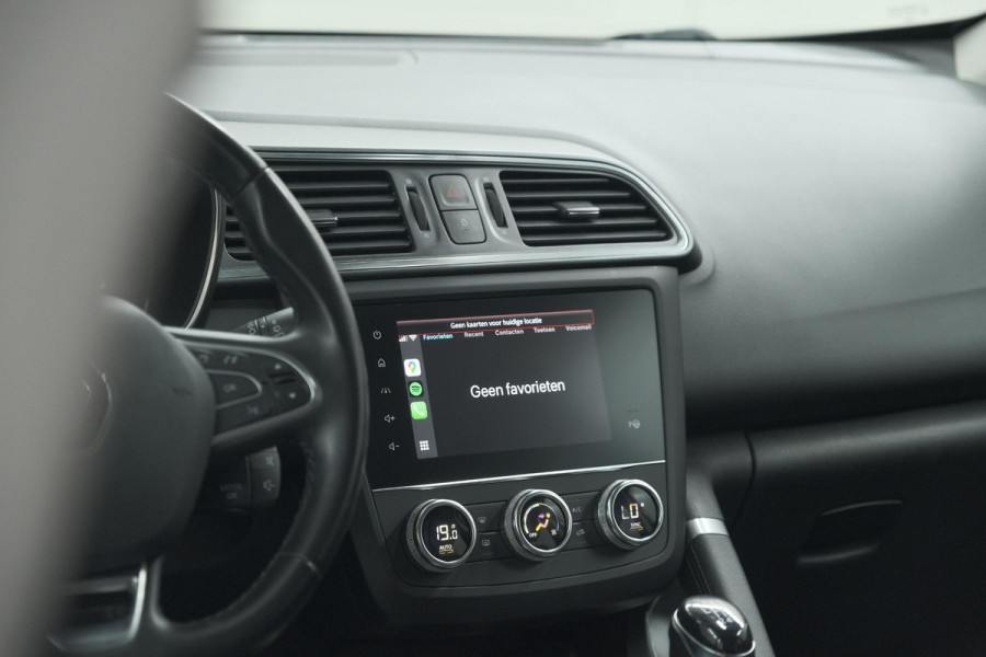 Renault Kadjar TCe 140 Intens | Trekhaak | Camera | Dodehoek | Pack Leder | Navigatie