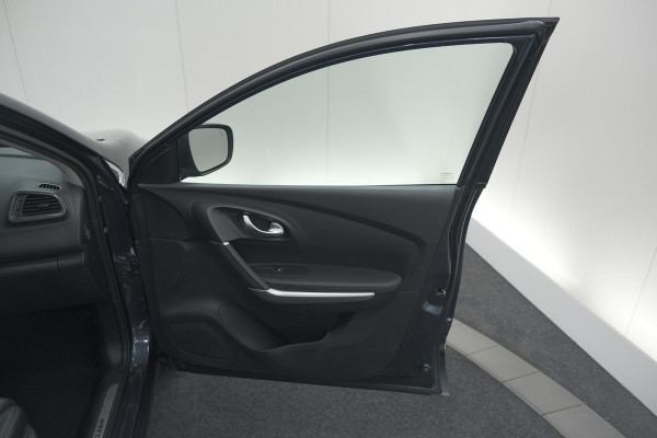 Renault Kadjar TCe 140 Intens | Trekhaak | Camera | Dodehoek | Pack Leder | Navigatie