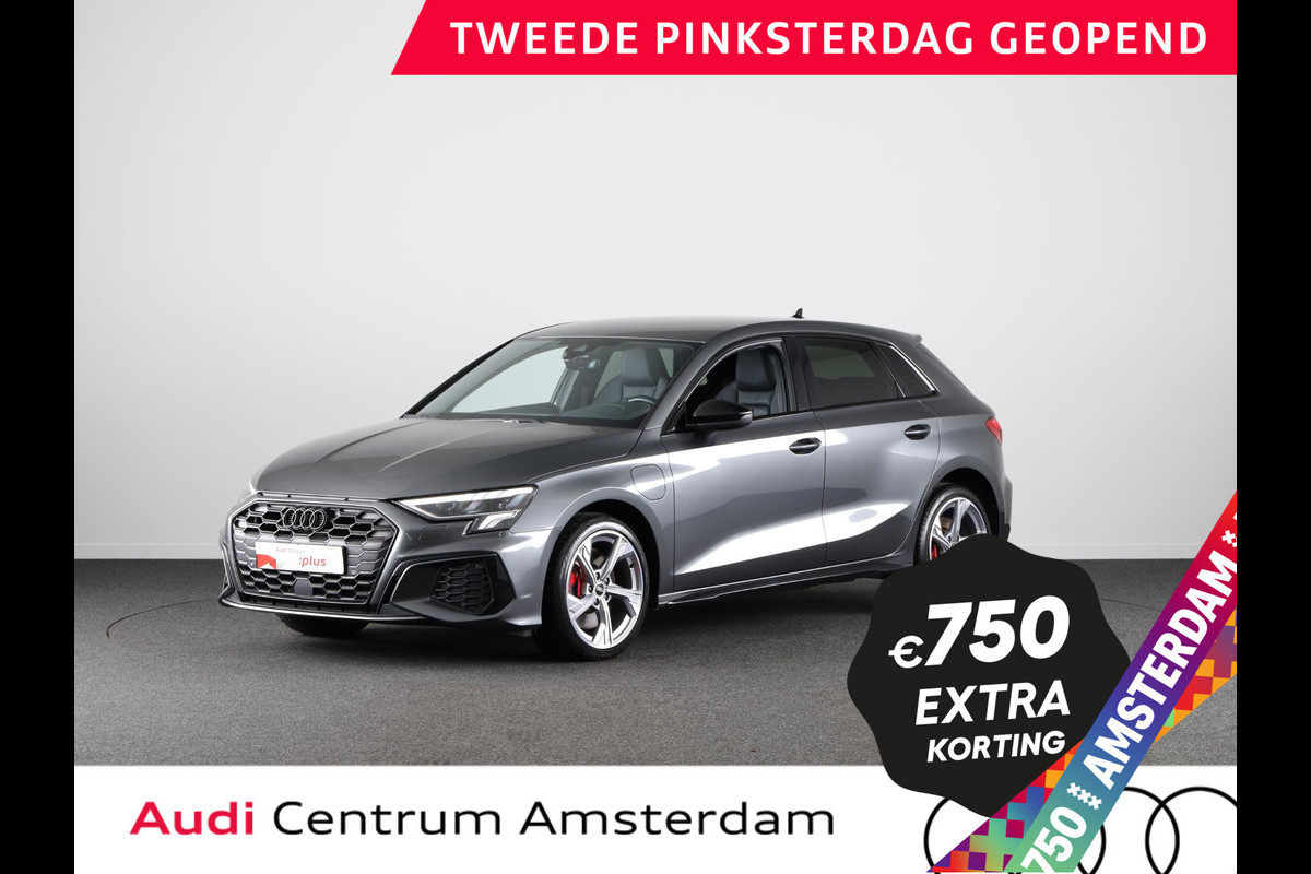 Audi A3 Sportback 45 TFSI e S edition Competition 245 pk S-tronic | Lederen bekleding | Navigatie | Parkeersensoren achter | LED koplampen | S-Line | Audi A3 Sportback 45 TFSI e S edition Competition 245 pk S-tronic | Lederen bekleding | Navigatie | Parkeersensoren achter | LED koplampen | S-Line |