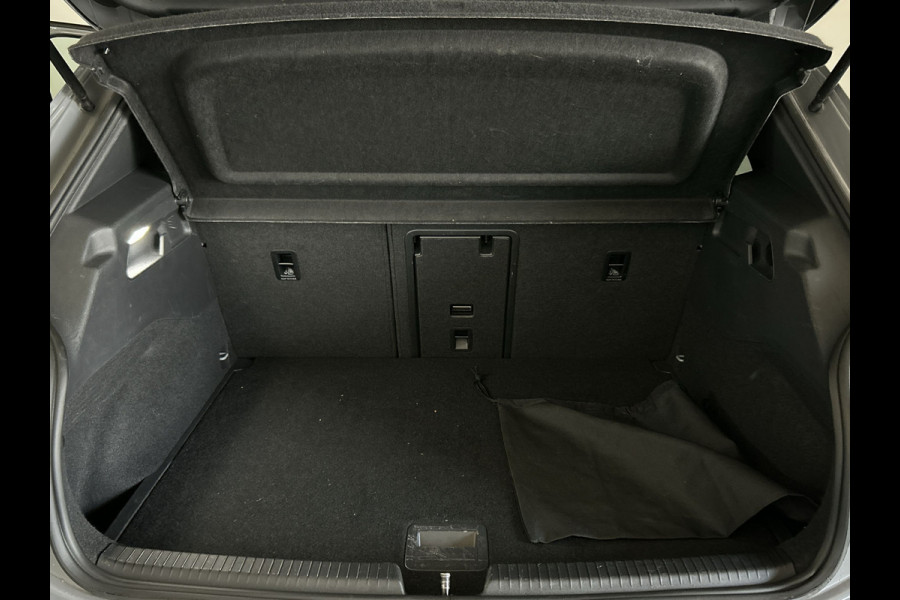 CUPRA Born Performance One 62 kWh | Sportstoelen | Massage functie | Soh (batterijcheck) 94,91 %