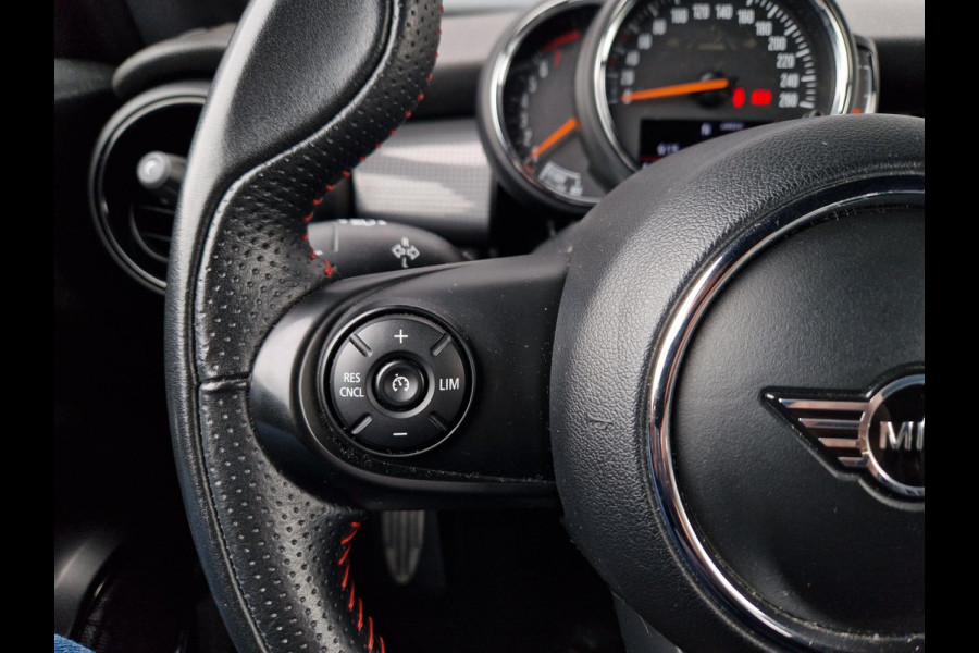 MINI Cooper 1.5 136PK / NL auto /Carplay /Garantie