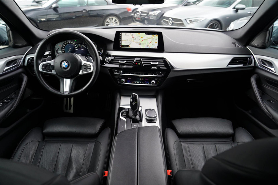 BMW 5 Serie 540i xDrive High Executive | M-pakket | Stoelverwarming / Verkoeling | Camera | Cruise control | Shadowline | NAP |