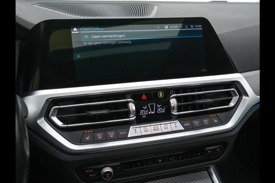 BMW 3 Serie Touring 330e Business Edition Plus M-Sportpack (INCL-BTW) *PANO | VERNASCA-FULL-LEATHER | HEAD-UP | FULL-LED | DIGI-COCKPIT | NAVI-FULLMAP | HEATED-SPORTSEATS | HIFI-SOUND | CAMERA | AMBIENT-LIGHT | TOWBAR | 19''ALU*