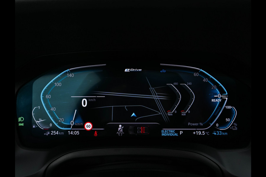 BMW 3 Serie Touring 330e Business Edition Plus M-Sportpack (INCL-BTW) *PANO | VERNASCA-FULL-LEATHER | HEAD-UP | FULL-LED | DIGI-COCKPIT | NAVI-FULLMAP | HEATED-SPORTSEATS | HIFI-SOUND | CAMERA | AMBIENT-LIGHT | TOWBAR | 19''ALU*
