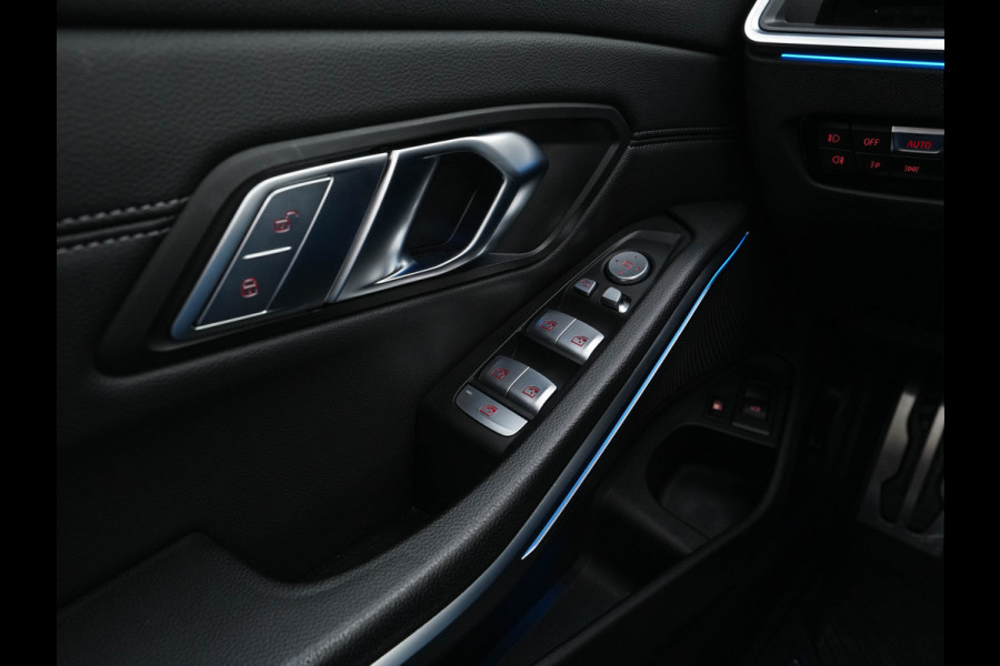BMW 3 Serie Touring 330e Business Edition Plus M-Sportpack (INCL-BTW) *PANO | VERNASCA-FULL-LEATHER | HEAD-UP | FULL-LED | DIGI-COCKPIT | NAVI-FULLMAP | HEATED-SPORTSEATS | HIFI-SOUND | CAMERA | AMBIENT-LIGHT | TOWBAR | 19''ALU*