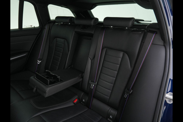 BMW 3 Serie Touring 330e Business Edition Plus M-Sportpack (INCL-BTW) *PANO | VERNASCA-FULL-LEATHER | HEAD-UP | FULL-LED | DIGI-COCKPIT | NAVI-FULLMAP | HEATED-SPORTSEATS | HIFI-SOUND | CAMERA | AMBIENT-LIGHT | TOWBAR | 19''ALU*