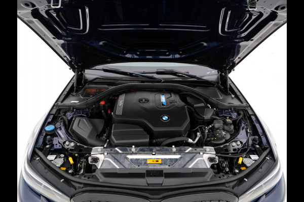 BMW 3 Serie Touring 330e Business Edition Plus M-Sportpack (INCL-BTW) *PANO | VERNASCA-FULL-LEATHER | HEAD-UP | FULL-LED | DIGI-COCKPIT | NAVI-FULLMAP | HEATED-SPORTSEATS | HIFI-SOUND | CAMERA | AMBIENT-LIGHT | TOWBAR | 19''ALU*