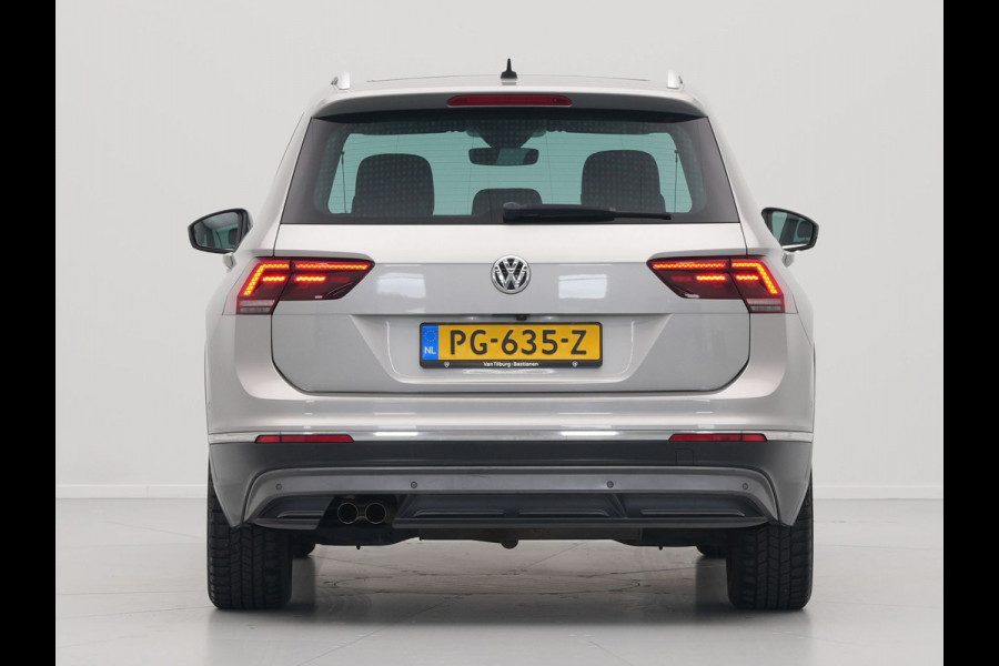 Volkswagen Tiguan 1.4 TSI ACT 150pk DSG Highline Panorama Navigatie Camera Acc Sideassist Stoelmemory 294