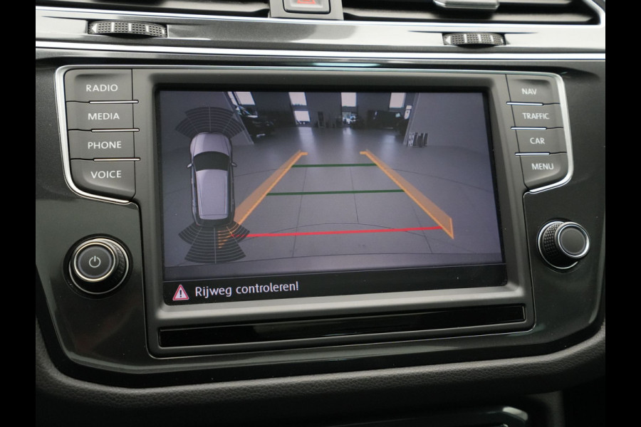 Volkswagen Tiguan 1.4 TSI ACT 150pk DSG Highline Panorama Navigatie Camera Acc Sideassist Stoelmemory 294