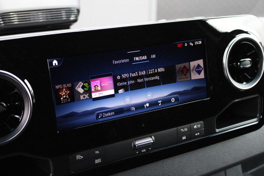 Mercedes-Benz Sprinter 317CDI L2H2 Pro - 2x Schuifdeur - LED - Mbux 10 - 3.5t Trekhaak - Betimmering - Camera - Carplay - Bind spot - Cruise - Smartpho