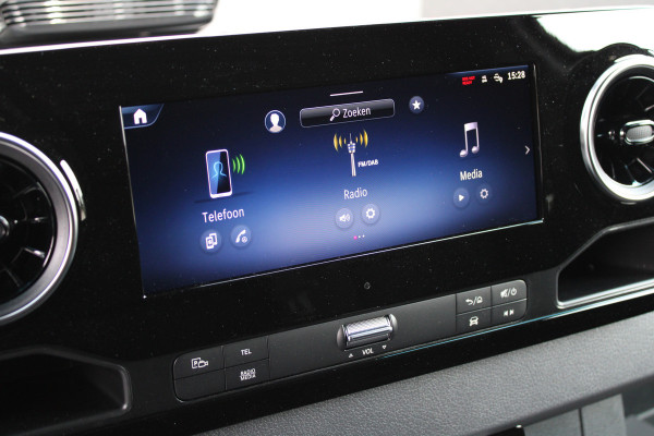 Mercedes-Benz Sprinter 317CDI L2H2 Pro - 2x Schuifdeur - LED - Mbux 10 - 3.5t Trekhaak - Betimmering - Camera - Carplay - Bind spot - Cruise - Smartpho