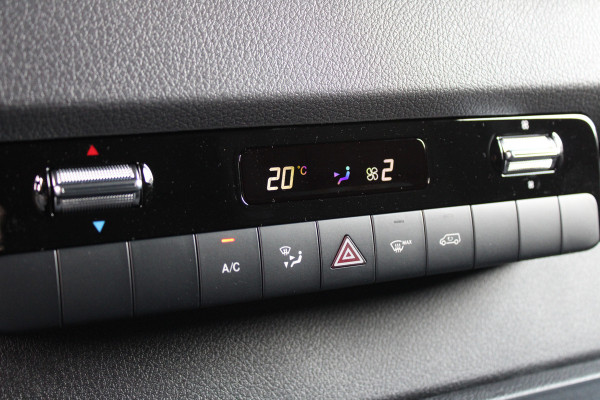 Mercedes-Benz Sprinter 317CDI L2H2 Pro - 2x Schuifdeur - LED - Mbux 10 - 3.5t Trekhaak - Betimmering - Camera - Carplay - Bind spot - Cruise - Smartpho