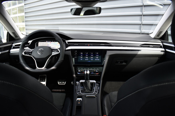 Volkswagen Arteon Shooting Brake 1.4 TSI eHybrid | Panoramadak | 360 Camera | ACC | Matrix LED | Head-Up | Sfeerverlichting | CarPlay | Stoelverwarming voor + achter |