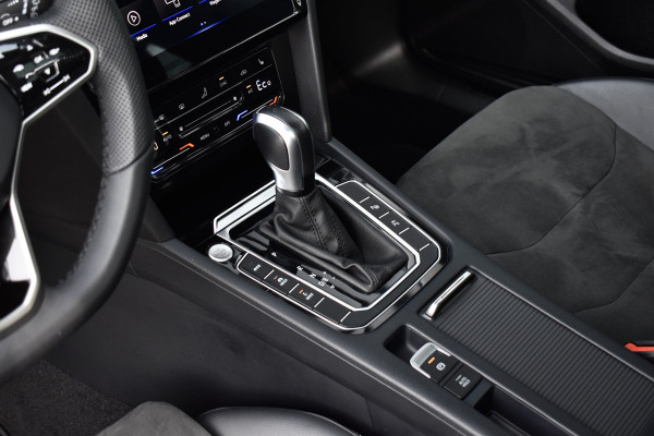 Volkswagen Arteon Shooting Brake 1.4 TSI eHybrid | Panoramadak | 360 Camera | ACC | Matrix LED | Head-Up | Sfeerverlichting | CarPlay | Stoelverwarming voor + achter |