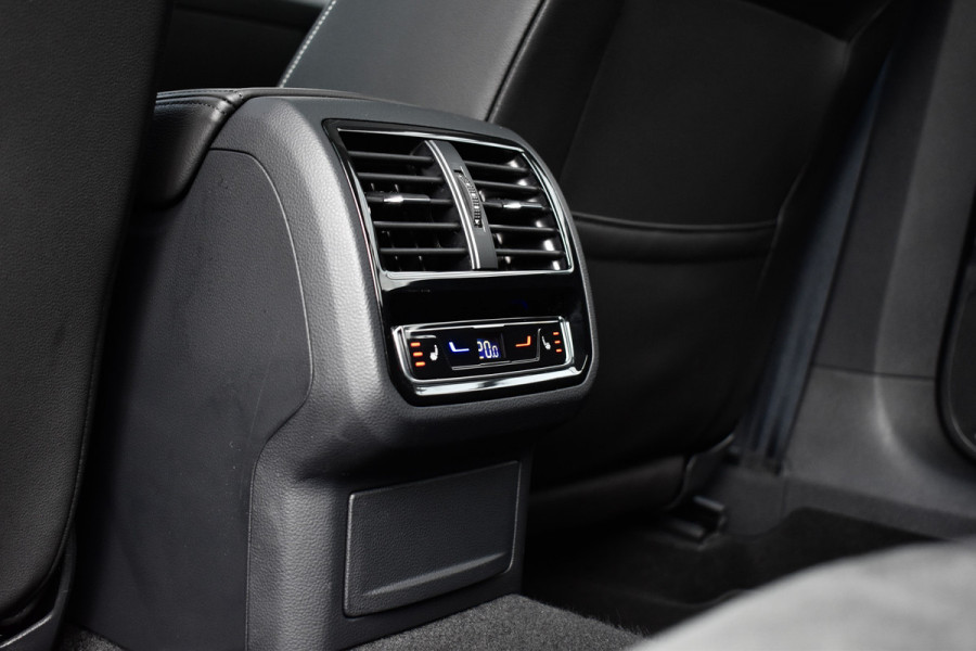 Volkswagen Arteon Shooting Brake 1.4 TSI eHybrid | Panoramadak | 360 Camera | ACC | Matrix LED | Head-Up | Sfeerverlichting | CarPlay | Stoelverwarming voor + achter |