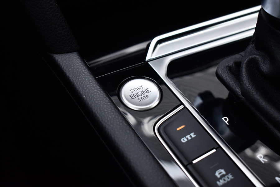 Volkswagen Arteon Shooting Brake 1.4 TSI eHybrid | Panoramadak | 360 Camera | ACC | Matrix LED | Head-Up | Sfeerverlichting | CarPlay | Stoelverwarming voor + achter |