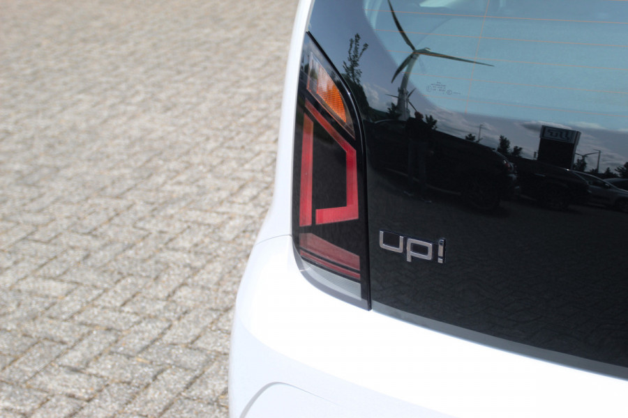 Volkswagen up! 1.0 BMT move up! 1e eigenaar | 5 Deurs | Airco