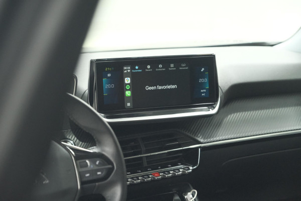 Peugeot e-2008 EV Allure Pack 50 kWh | 3 Fase Laadfunctie | Camera | Navigatie | Parkeersensoren | Apple Carplay