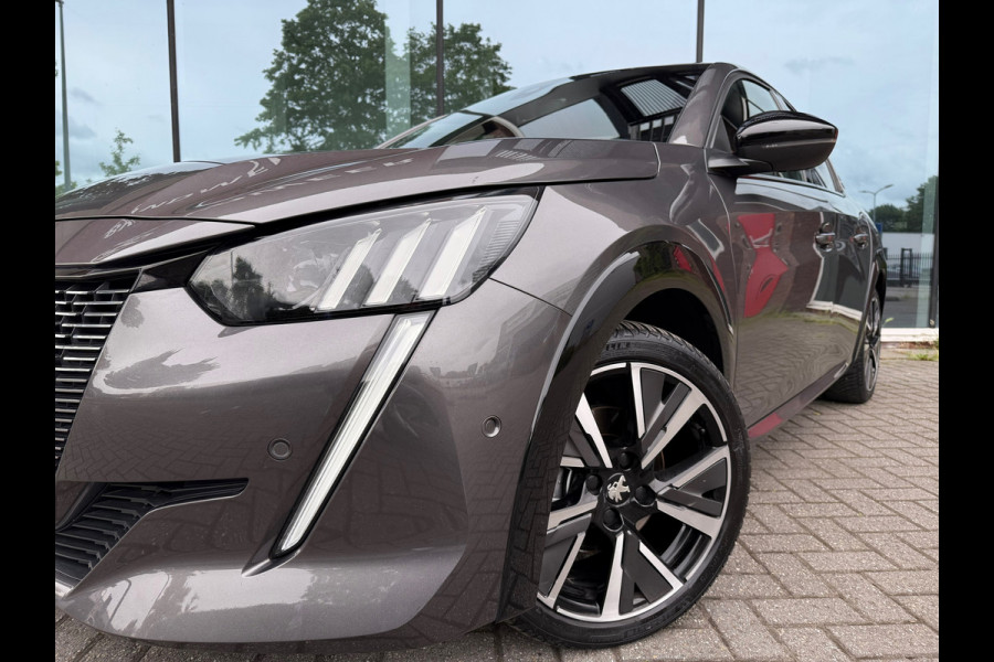 Peugeot 208 1.2 Turbo GT - Navi - Climate - Parkeerhulp - Org.NL