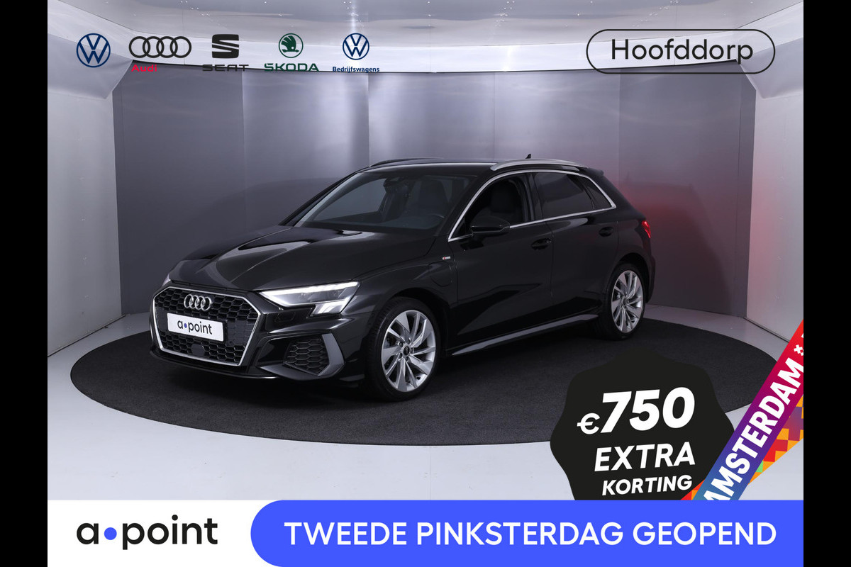 Audi A3 Sportback 40 TFSI e S-line 204pk | Plug in Hybrid | Navigatie | Trekhaak (afneembaar) | 18 inch Lichtmetalen velgen | Parkeersensoren (Park assist) | Stoelverwarming | Verlengde garantie | Audi A3 Sportback 40 TFSI e S-line 204pk | Plug in Hybrid | Navigatie | Trekhaak (afneembaar) | 18 inch Lichtmetalen velgen | Parkeersensoren (Park assist) | Stoelverwarming | Verlengde garantie |