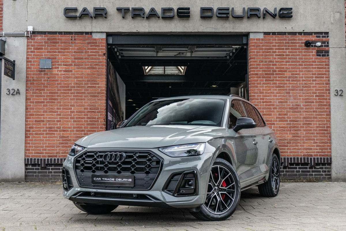 Audi Q5 50 TFSI e S-Line Camera / HUD / Luchtvering Audi Q5 50 TFSI e S-Line Camera / HUD / Luchtvering