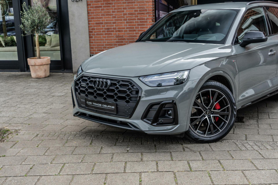 Audi Q5 50 TFSI e S-Line Camera / HUD / Luchtvering