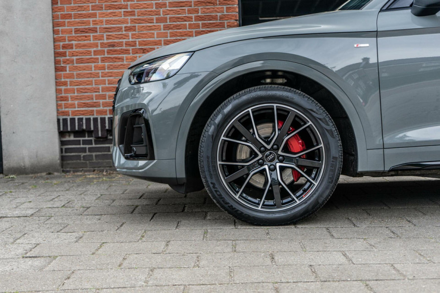 Audi Q5 50 TFSI e S-Line Camera / HUD / Luchtvering