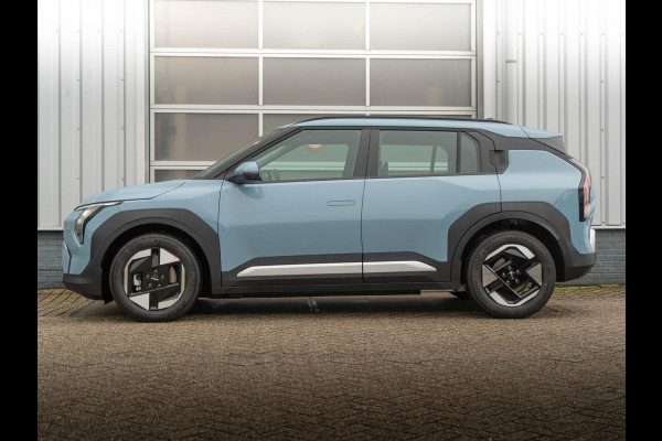Kia EV3 Air 58.3 kWh | OP VOORRAAD | DIRECT LEVERBAAR | Airco | Parkeersensoren voor en achter |