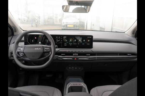 Kia EV3 Air 58.3 kWh | OP VOORRAAD | DIRECT LEVERBAAR | Airco | Parkeersensoren voor en achter |
